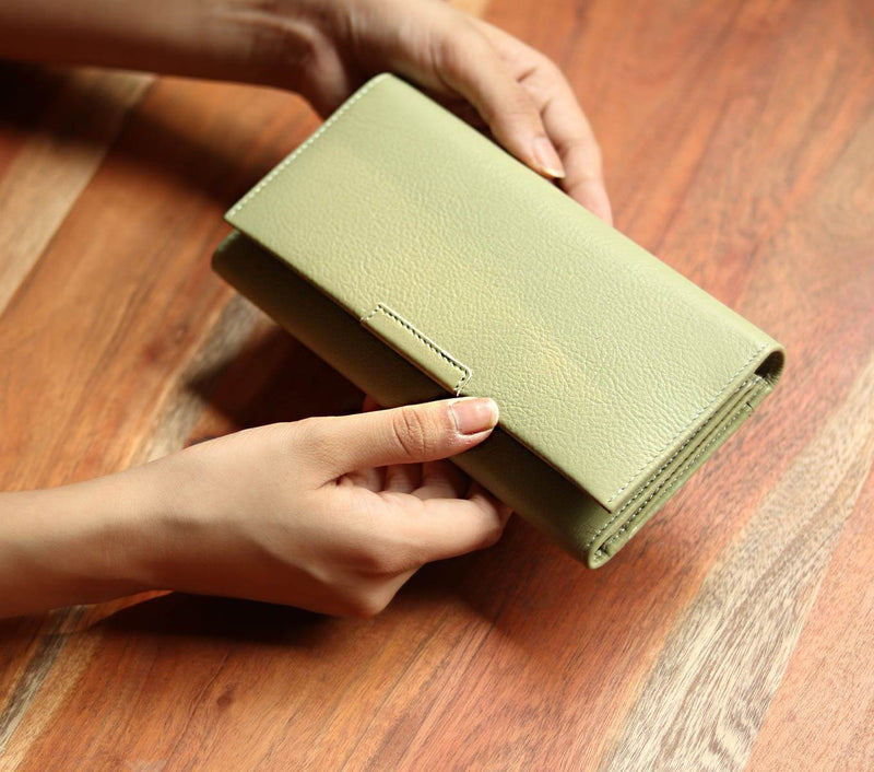 women_s_card_wallet